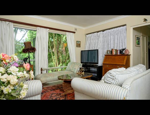 4 BEDROOM HOUSE FOR SALE IN COWIES HILL